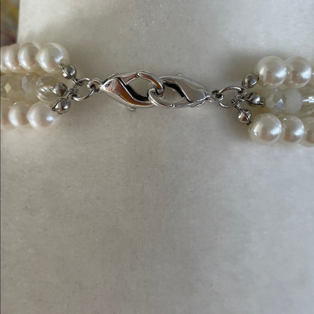 VINTAGE HANDMADE FAUX PEARL & CRYSTAL CHOKER NECKLACE White Triple Strand Bridal - Picture 6 of 8